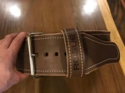 Rogue Ohio Lifting Belt -Fitness Equipment Shop 22fb0cee7e1f3bde58293de743871417 5d2d2f107052a 600x449 1