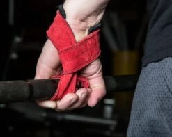 Harbinger Padded Leather Lifting Straps 7 Harbinger Padded Leather Lifting Straps -Fitness Equipment Shop 86ecfcbc1e9f1ae5ee2d71910877da36 5d0a757e6358d 600x479 1