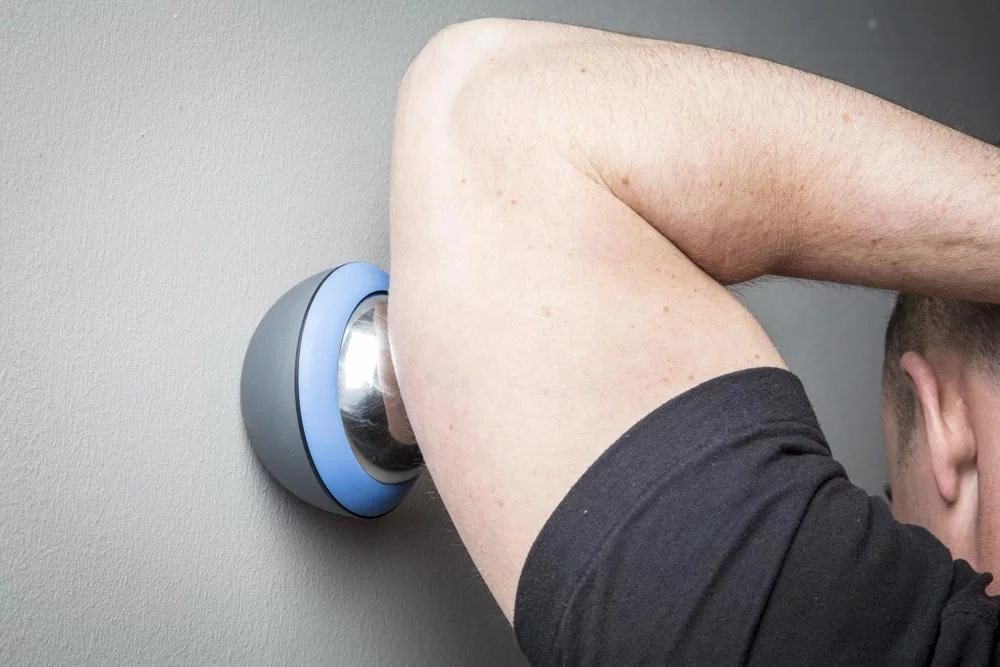 Stinger Cold Roller Massage Ball 4 Stinger Cold Roller Massage Ball - Image 2