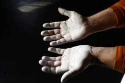 Togear Liquid Chalk 14 Togear Liquid Chalk -Fitness Equipment Shop e3ca0449fa2ea7701a7ac53fb719c51a 5d0a75739d3cd 600x400 1