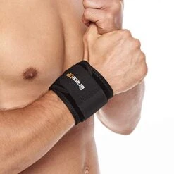 BraceUP Wrist Wraps -Fitness Equipment Shop f7696a9b362ac5a51c3dc8f098b73923 5d0a7579aed62